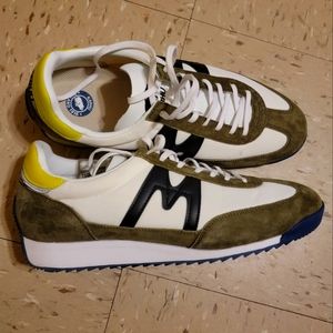 Mens Karhu sz. 10.5 sneaker